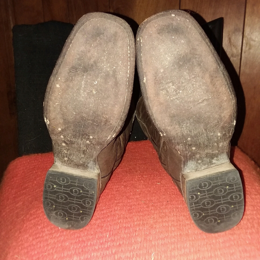 Boots - Picture 2 of 4